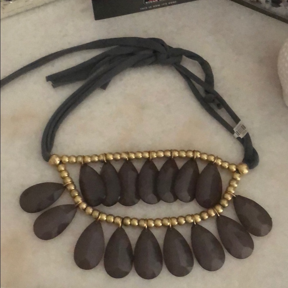 Tie Statement necklace